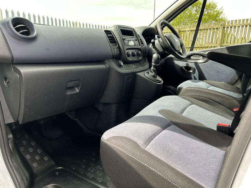 VAUXHALL VIVARO 1.6 CDTi 2900 ecoFLEX 2017