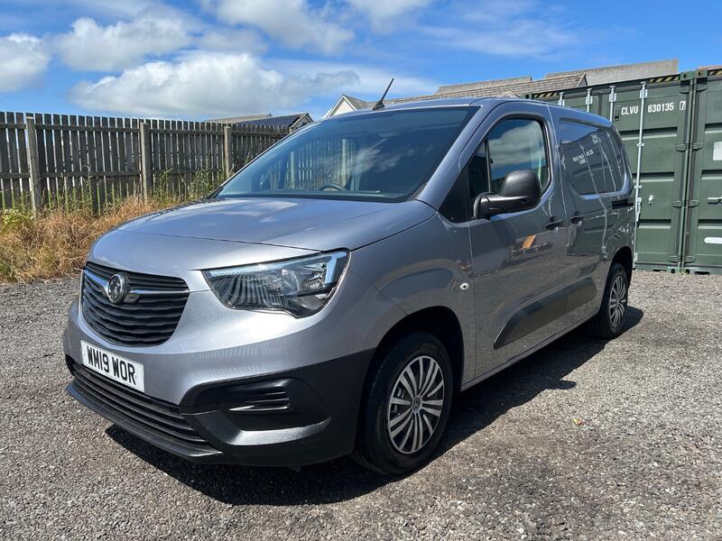 VAUXHALL COMBO 1.6 Turbo D 2000 Edition 2019