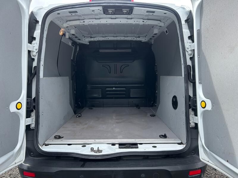 FORD TRANSIT CONNECT 1.5 220 EcoBlue Leader 2020
