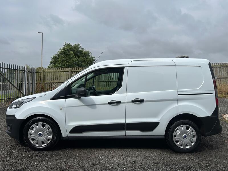 FORD TRANSIT CONNECT 1.5 220 EcoBlue Leader 2020