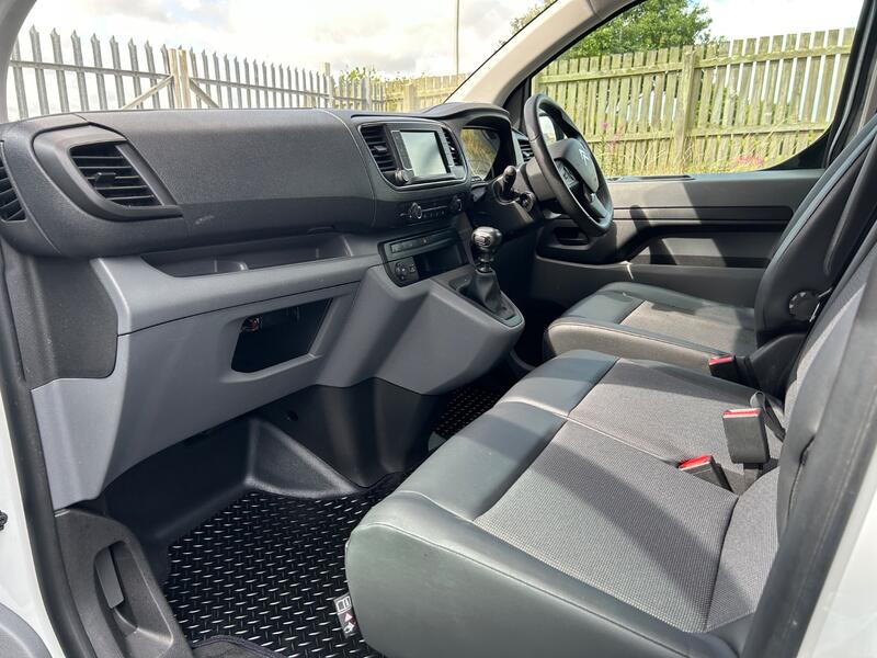 CITROEN DISPATCH 2.0 BlueHDi 1400 Enterprise M 2020
