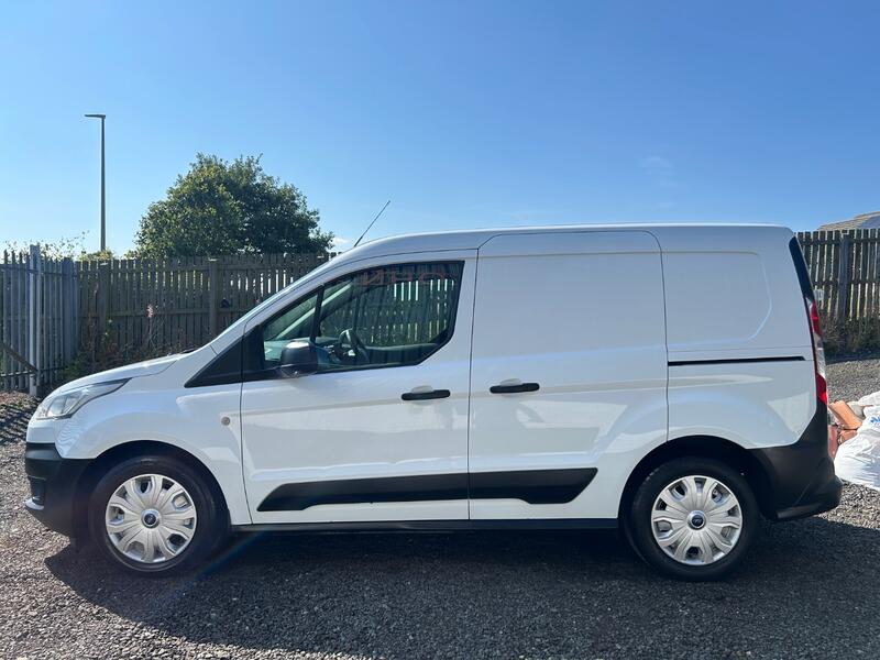 FORD TRANSIT CONNECT 1.5 200 EcoBlue Leader 2020
