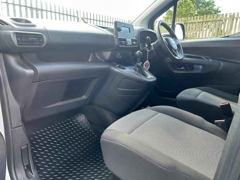 VAUXHALL COMBO 1.6 Turbo D 2000 Edition 2019